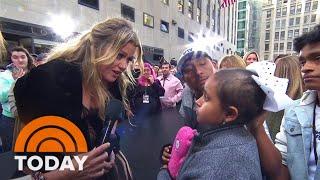 Watch Kelly Clarkson share inspiring words with special young fan [1c8e6d46b]