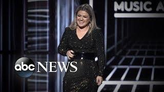 Kelly Clarkson explains recent weight  loss [twmehc6v6]